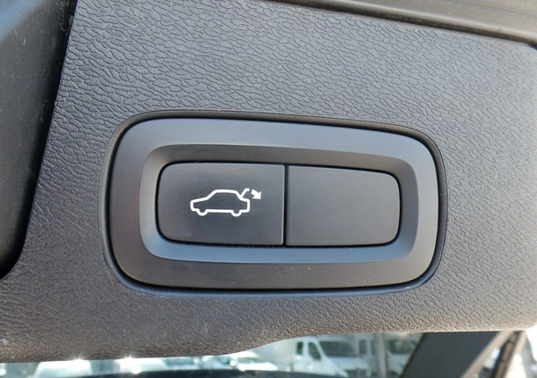 Volvo XC 60 cena 162600 przebieg: 71509, rok produkcji 2020 z Szlichtyngowa małe 277